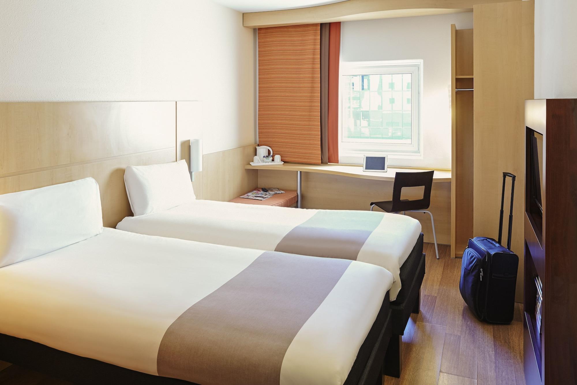 Ibis Birmingham Centre New Street Station Hotel Exterior photo